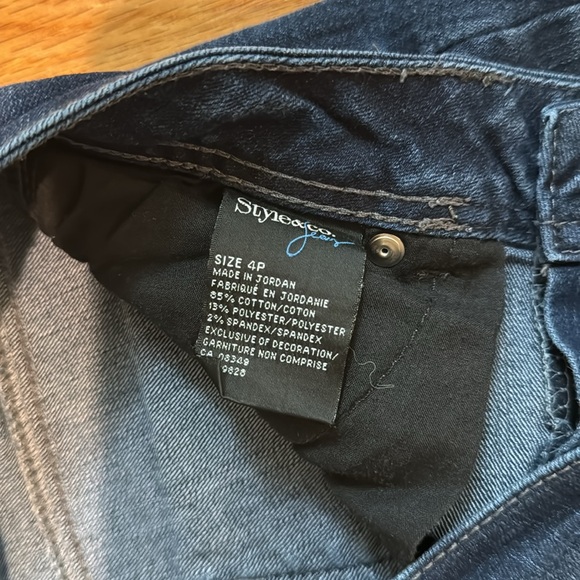 Style & Co. jeans bootcut size 4P - Picture 4 of 7